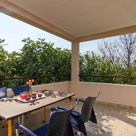 A 1 W Shared Pool And Balcony Near The * Сегет-Враниця